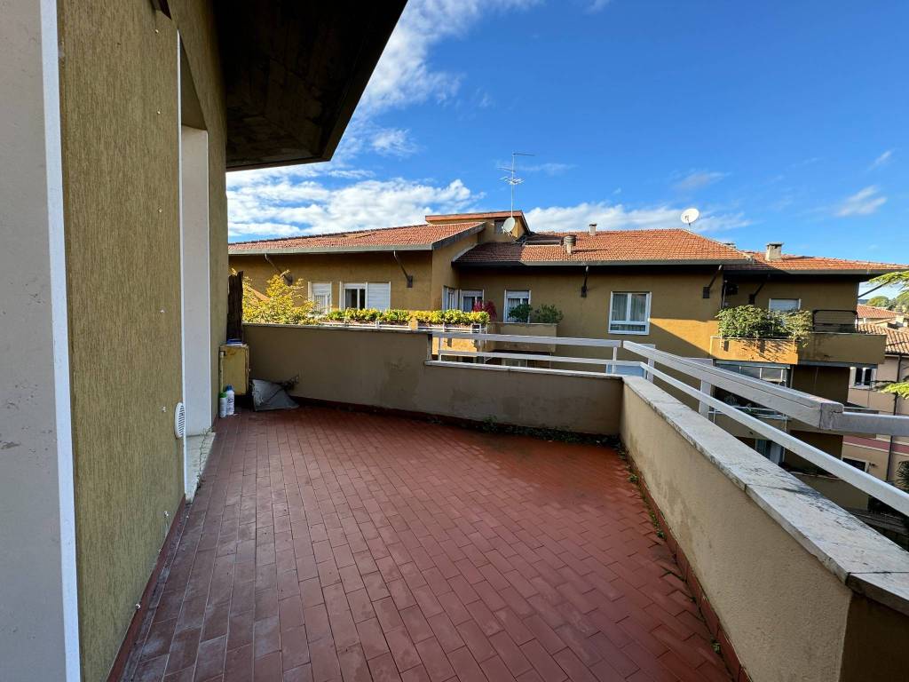 Appartamento a Verona in Via Cesiolo - Foto 4