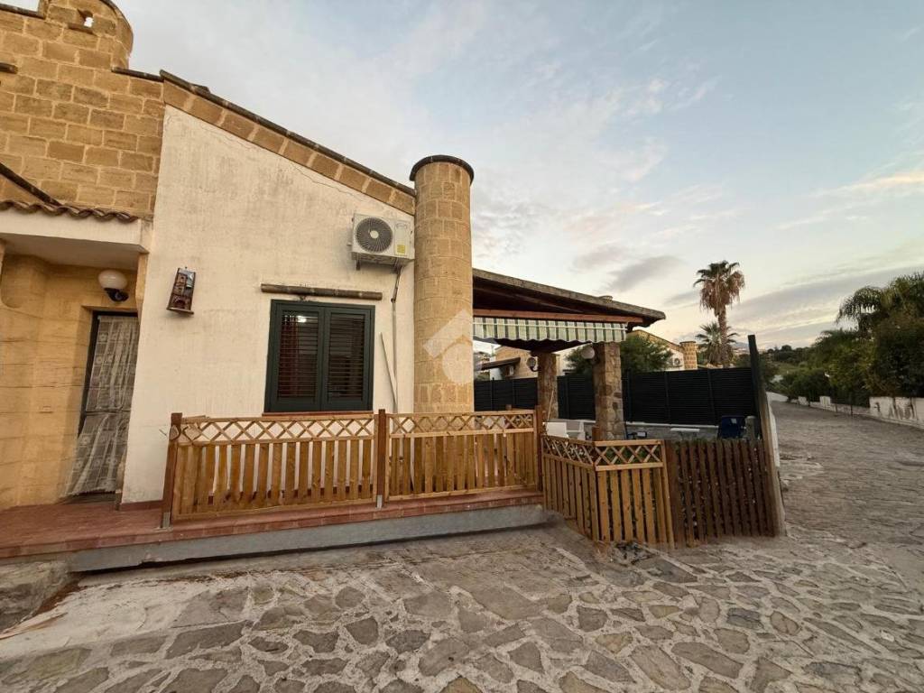 Villa a Campofelice di roccella in Lungomare Del Mediterraneo, 32 - Foto 2
