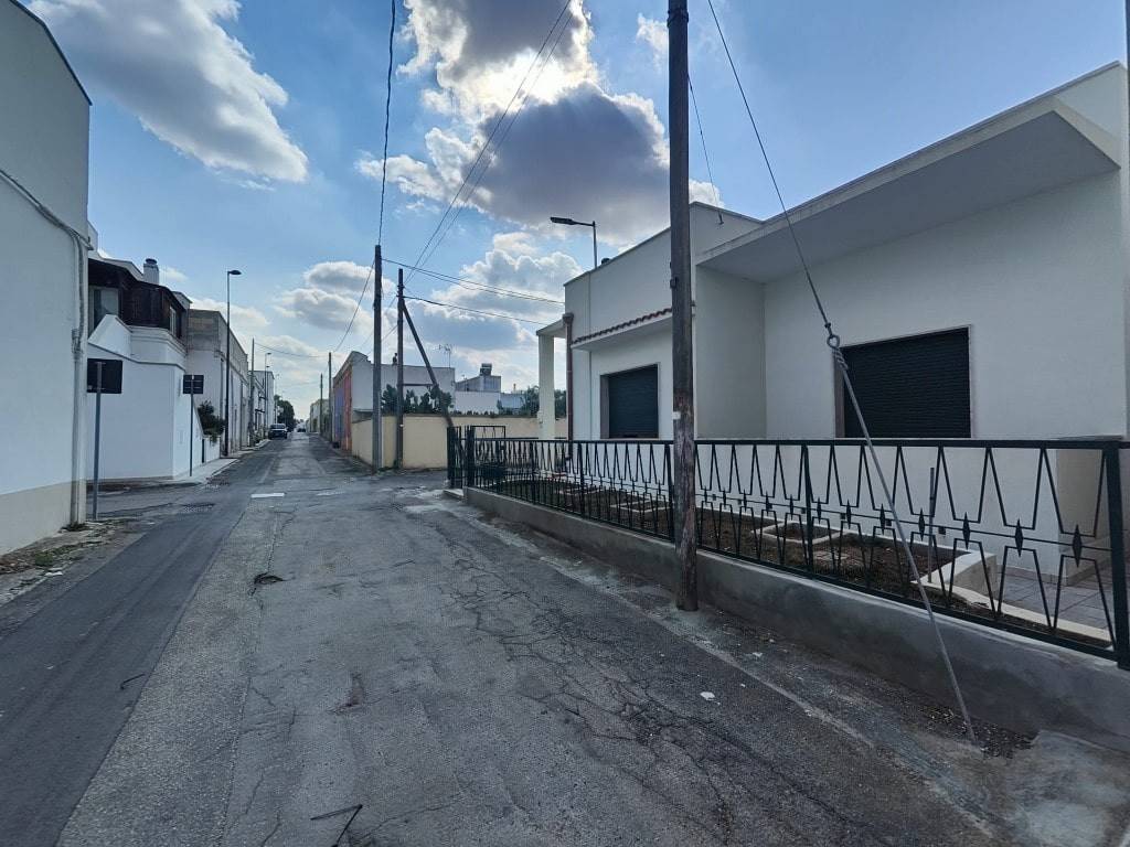Casa indipendente a Alliste in via Birago, 37 - Foto 3
