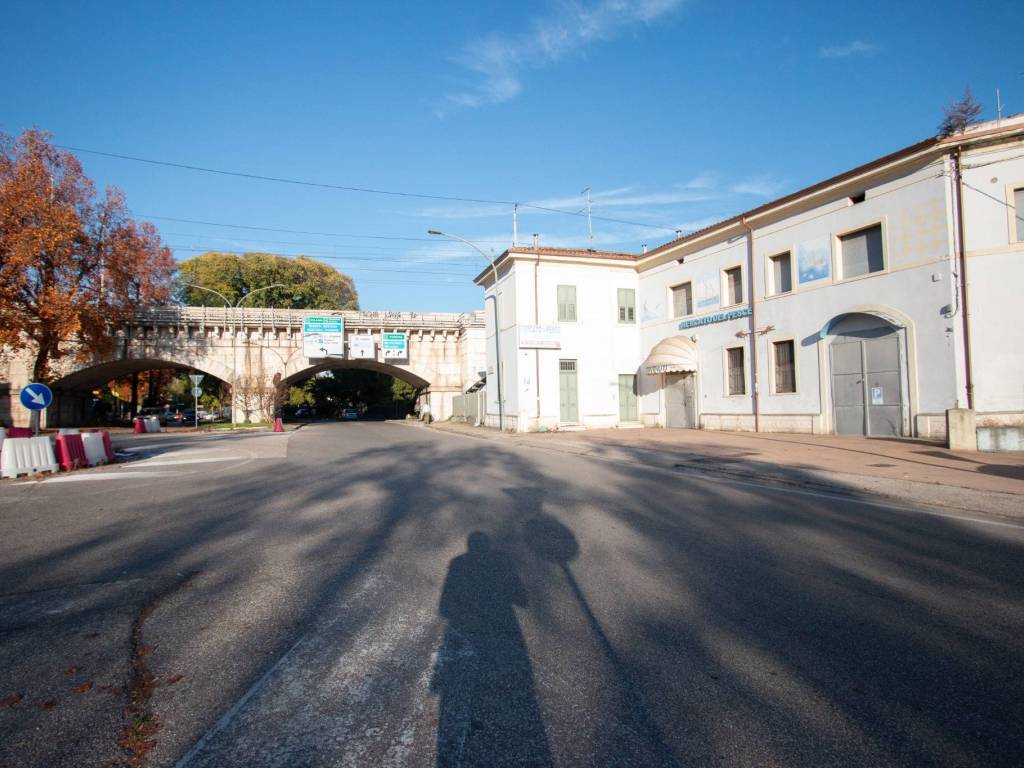 Immobile a Verona in Via Basso Acquar, 1 - Foto 2