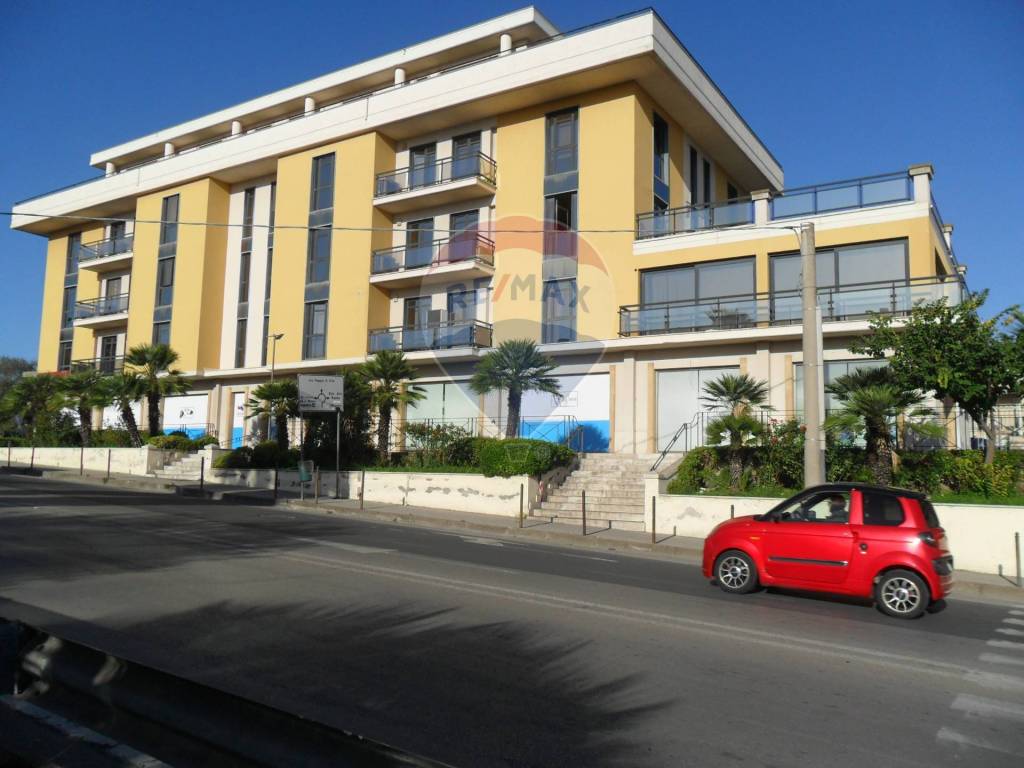 Appartamento a Caltanissetta in Viale della Regione, 232 - Foto 2