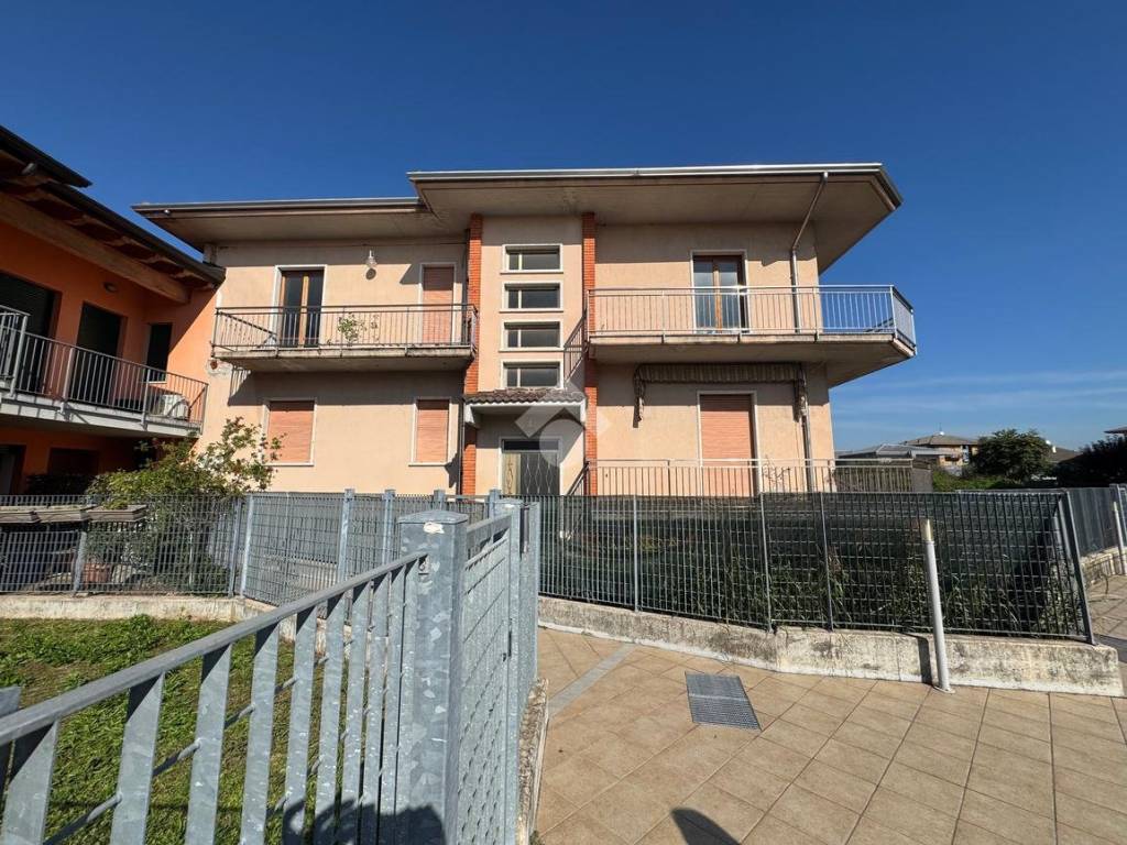 Appartamento a Sona in Via Isarco - Foto 2