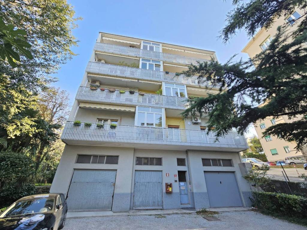 Box / garage a Trieste in Via di Romagna - Foto 4