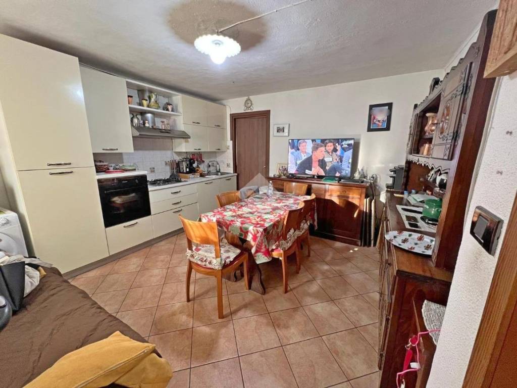 Casa indipendente a San carlo canavese in Str. dei Fornero, 18 - Foto 3