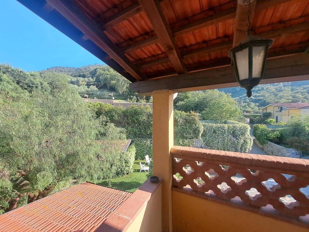 Casa indipendente a Albenga in Strada Rusineo - Foto 2