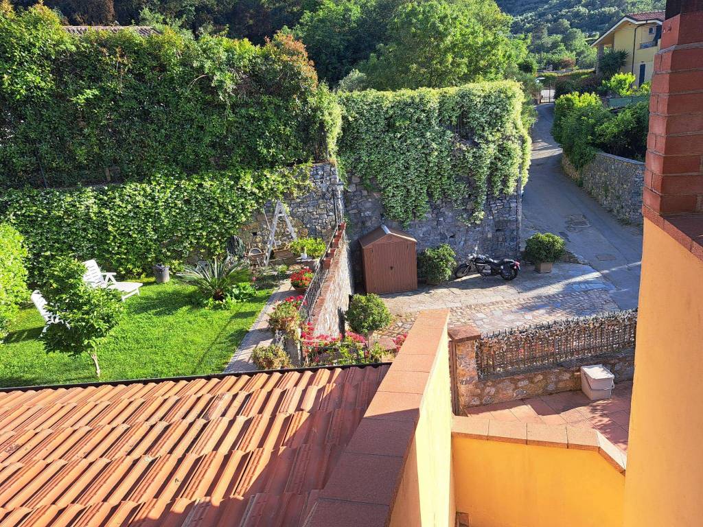 Casa indipendente a Albenga in Strada Rusineo - Foto 3