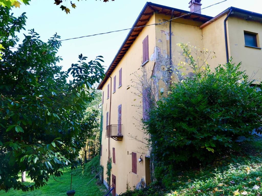 Casa indipendente a Borgo tossignano in Via 20 Settembre - Foto 2