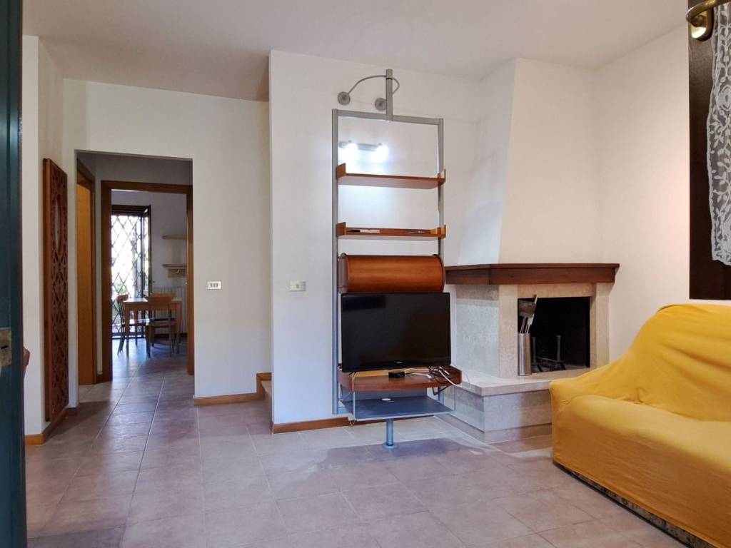 Villetta a schiera a Cento in Via Romagna, 27 - Foto 2