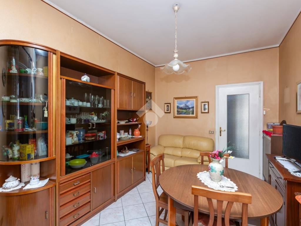 Appartamento a Torino in Via Muzio Clementi, 15 - Foto 2