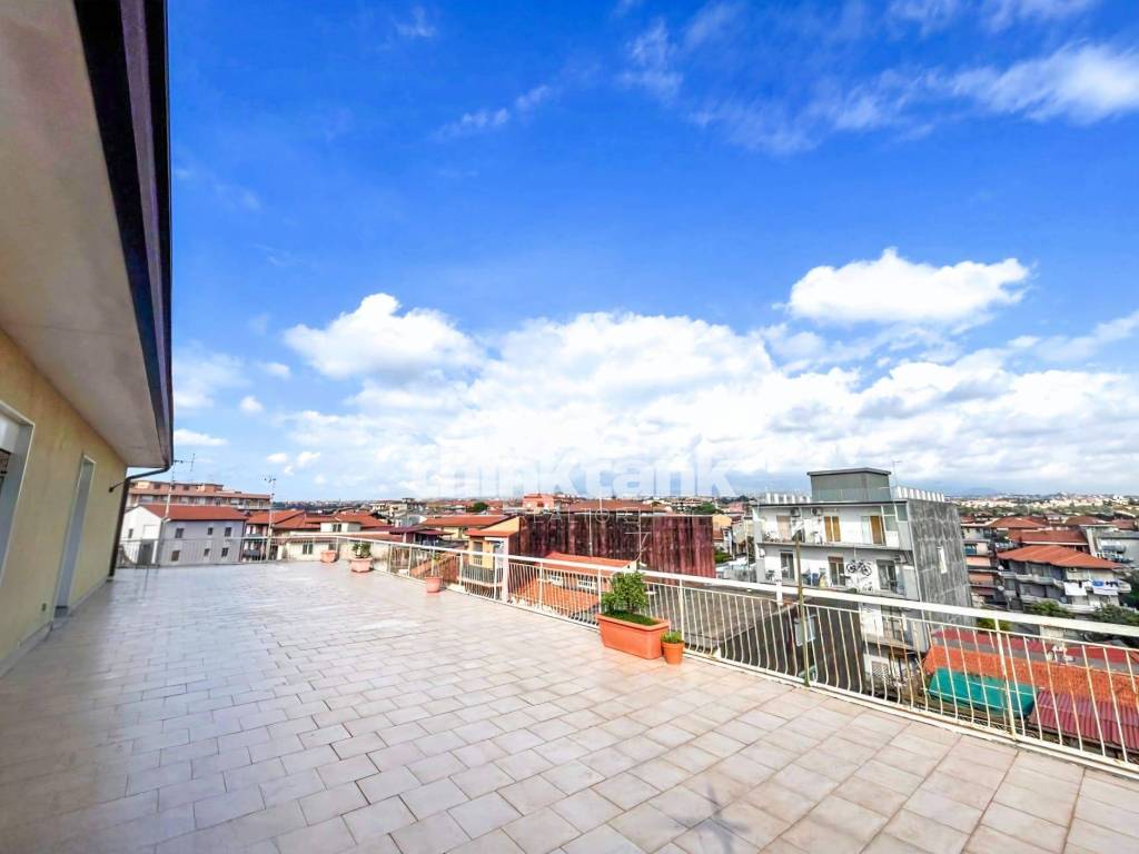 Attico / mansarda a Gravina di catania in Via Vittorio Emanuele - Foto 2