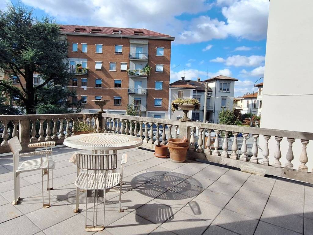 Appartamento a Brescia in Via Montebello, 19 - Foto 3
