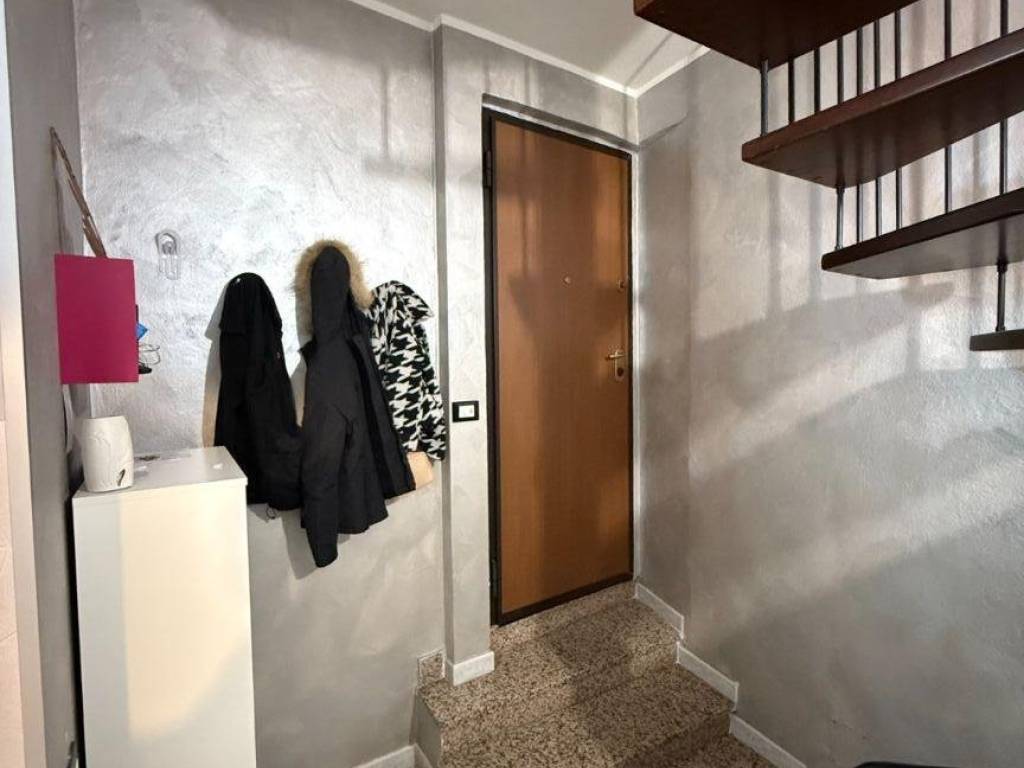 Appartamento a Trecate in Via Dante Alighieri - Foto 2