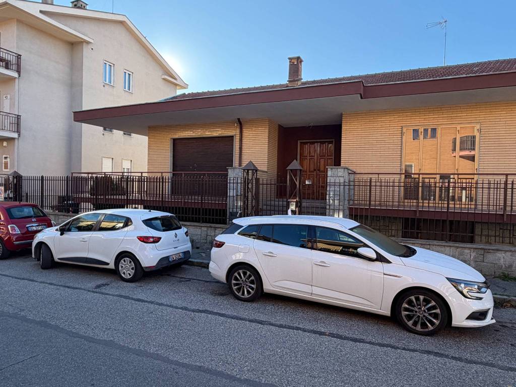 Villa a Collegno in Via Borgone, 5 - Foto 3