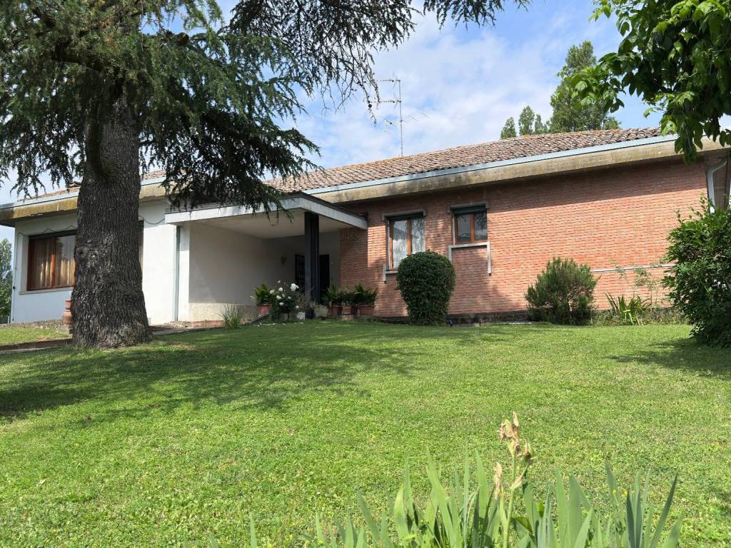 Villa a Argelato in Via 1 Maggio, 20 - Foto 2