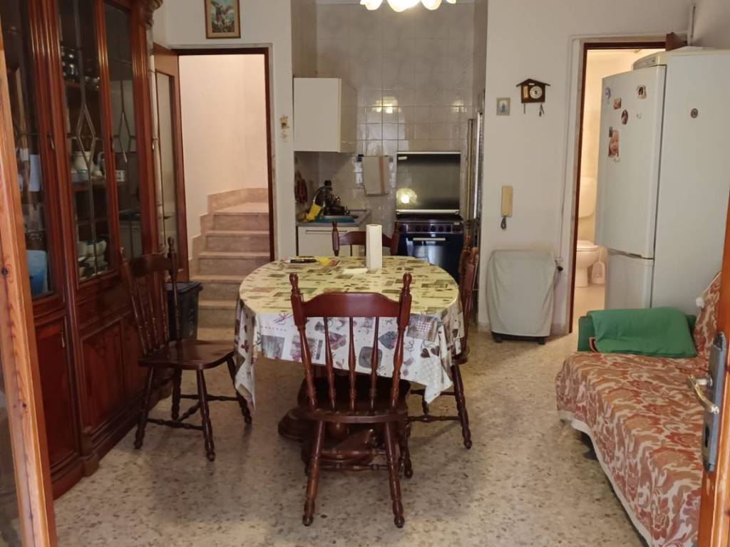 Casa indipendente a Mola di bari in Via Fratelli Bandiera - Foto 4