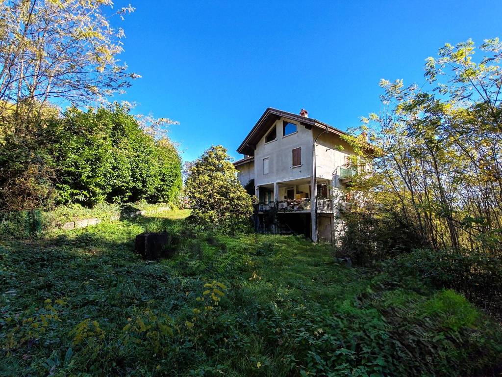 Villa a Baveno in Strada Cavalli Oltrefiume - Foto 4