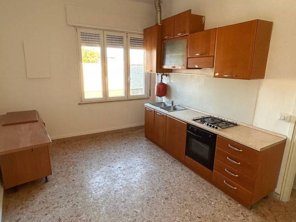 Appartamento a Verona in Via Roveggia - Foto 5