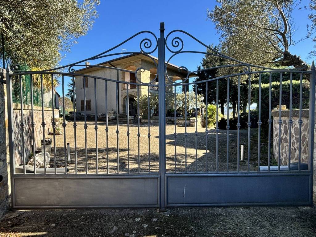 Villa a Montefiascone in Le Poggere - Foto 3