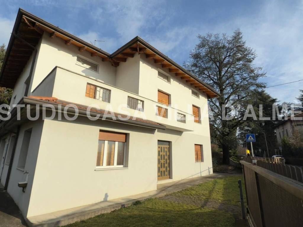 Appartamento a Villa d'almè in Via Ventolosa - Foto 2