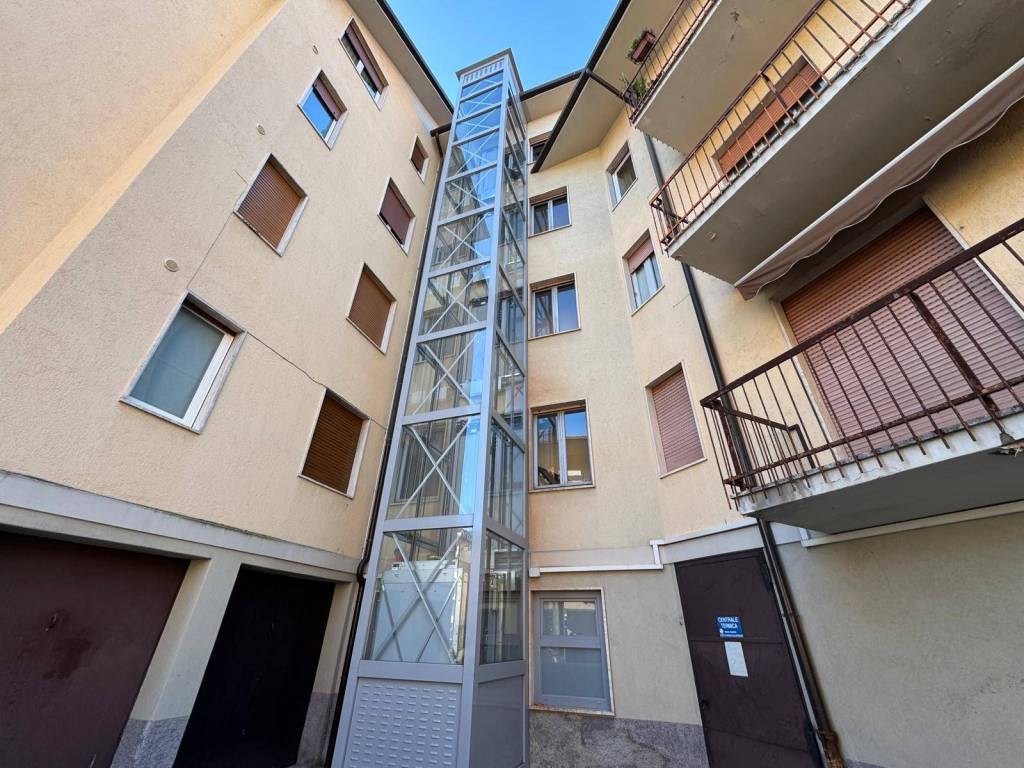 Appartamento a Clusone in VIA NIKOLAJEWKA, 13 - Foto 3