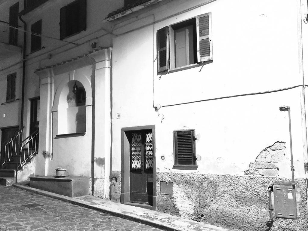 Appartamento a Civitella d'agliano in via Castello - Foto 2