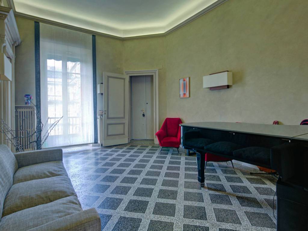 Appartamento a Torino in Corso Re Umberto, 2 - Foto 2