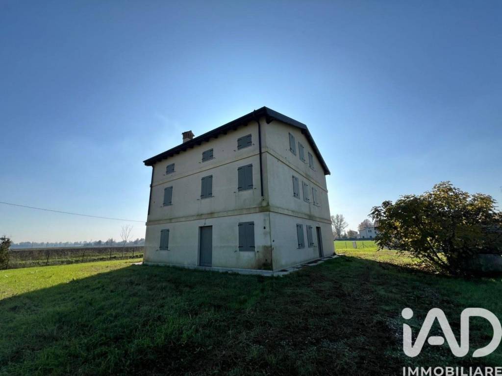 Villa a San felice sul panaro in Via Canalino - Foto 2