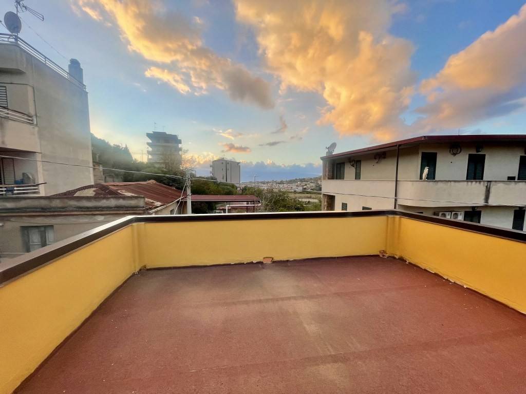 Casa indipendente a Reggio calabria in Via Riparo Vecchio - Foto 3