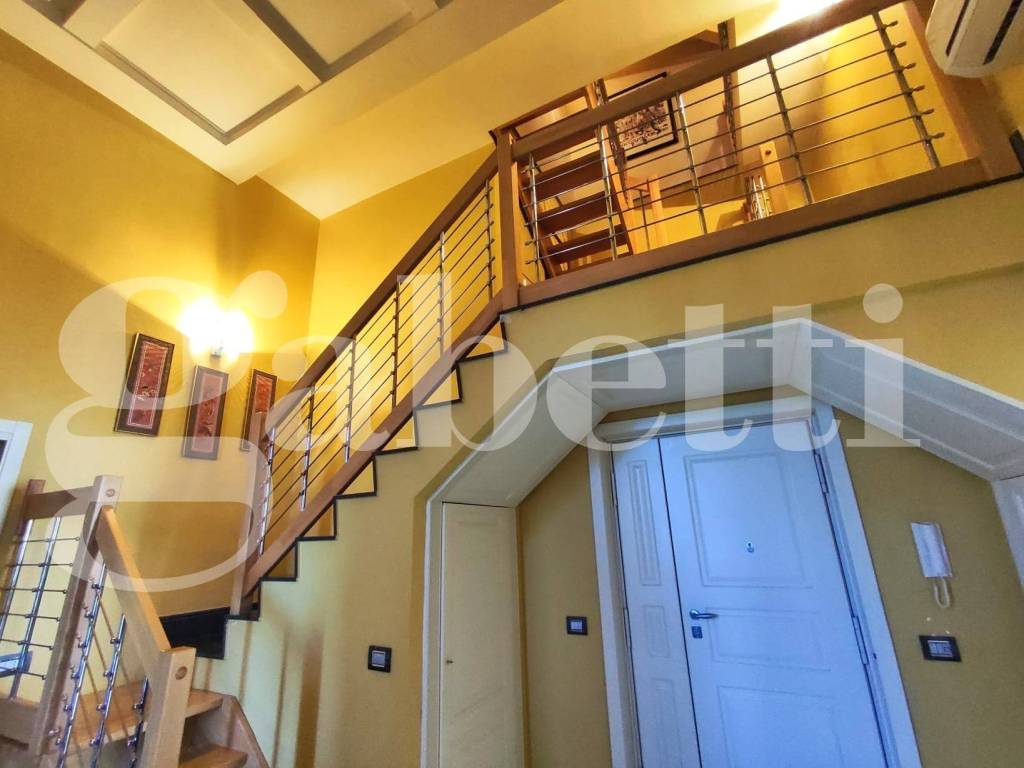 Appartamento a Portici in Via Dalbono, 11 - Foto 2