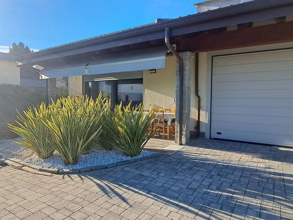 Villa a Arcisate in Via Cesare Battisti - Foto 3