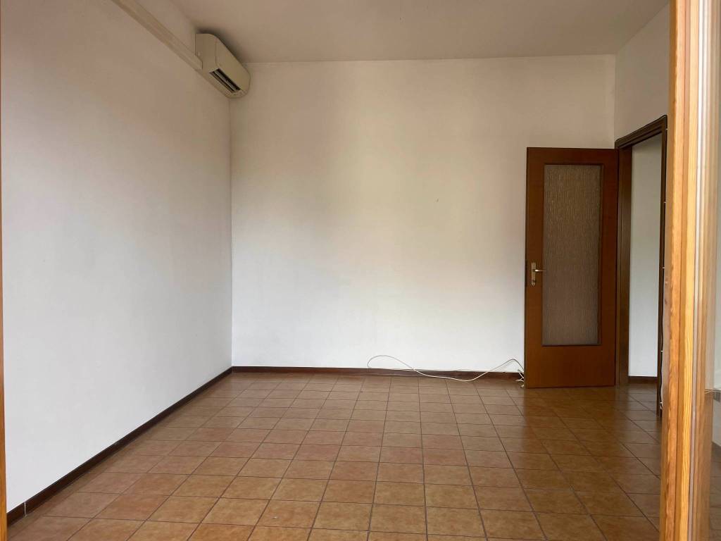 Appartamento a Mortara in Viale Mario Parini - Foto 5