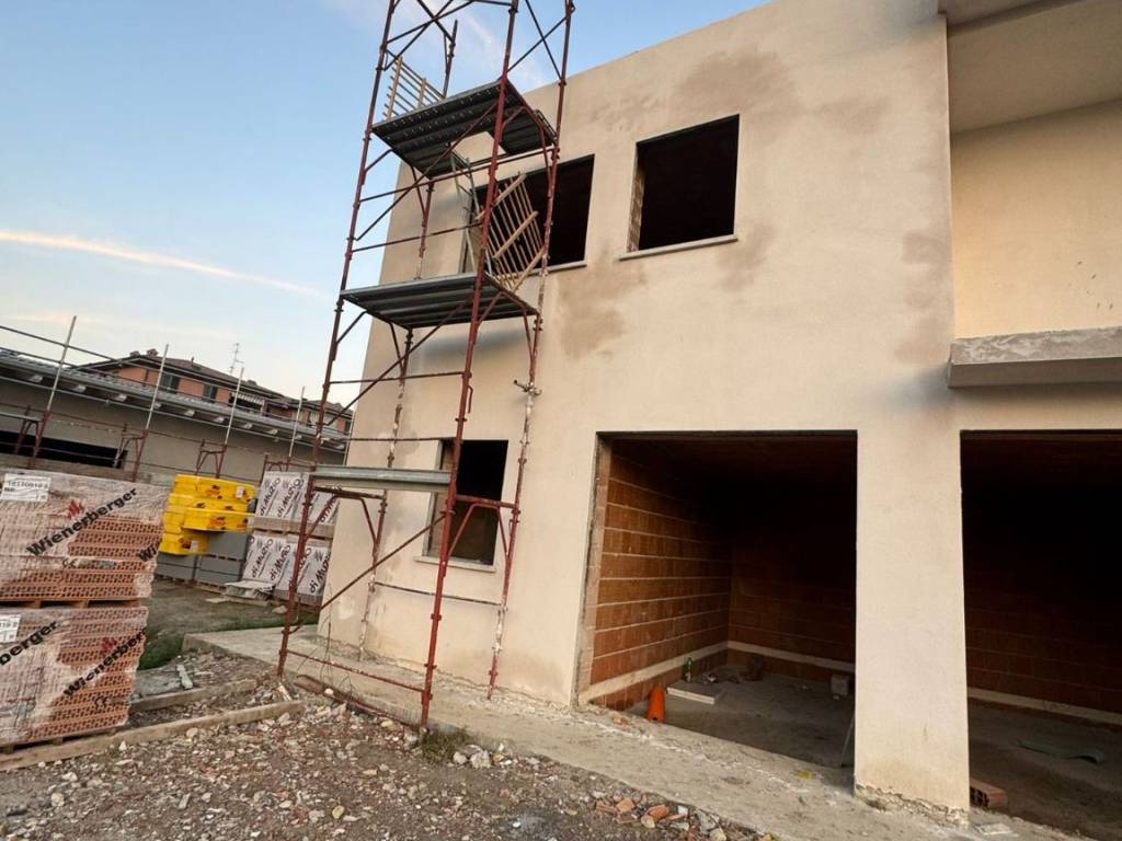 Villa a Anzola dell'emilia in Via Gasiani - Foto 4