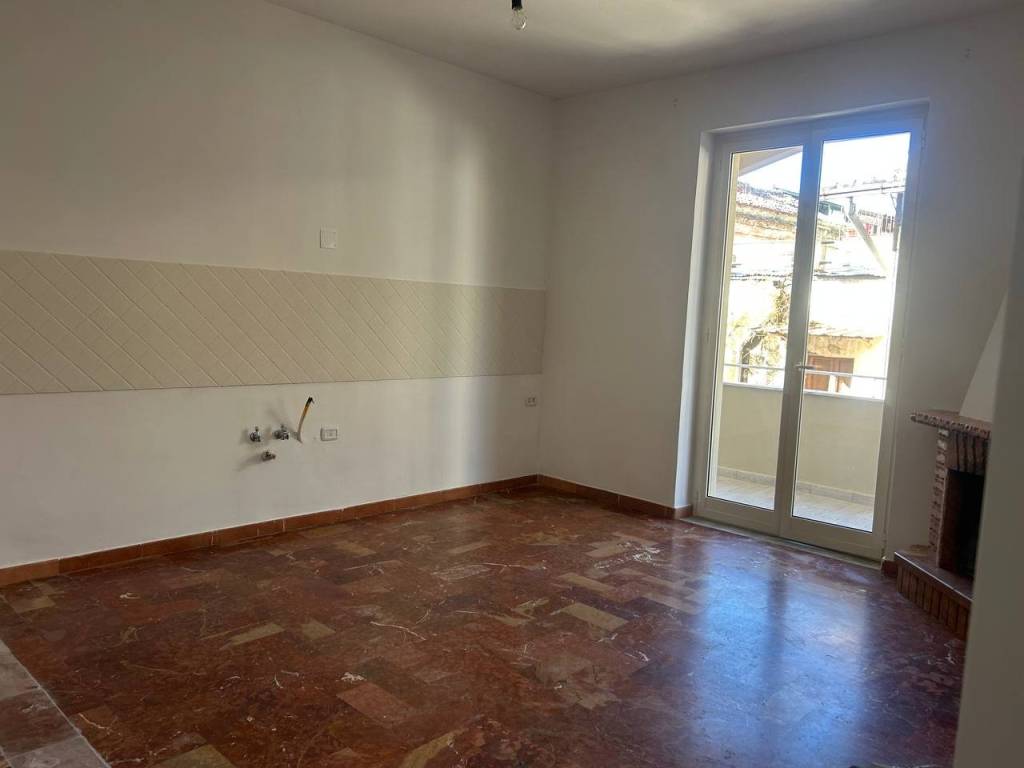 Appartamento a Cesa in Via Roma - Foto 3