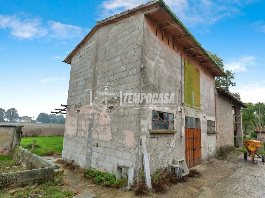 Rustico / casale a Sant'agata bolognese in Via Malmenago - Foto 2