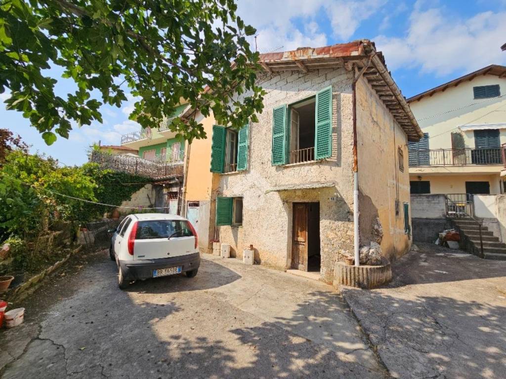 Casa indipendente a Fiuggi in Via Poggio Fiorito, 15 - Foto 2