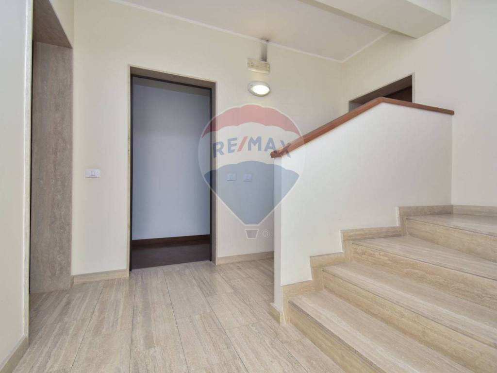 Appartamento a Valverde in Via Morgioni Traversa B, 3 - Foto 2