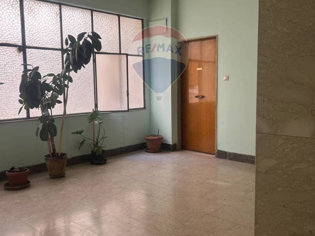 Appartamento a Caltanissetta in Viale della Regione, 54 - Foto 4