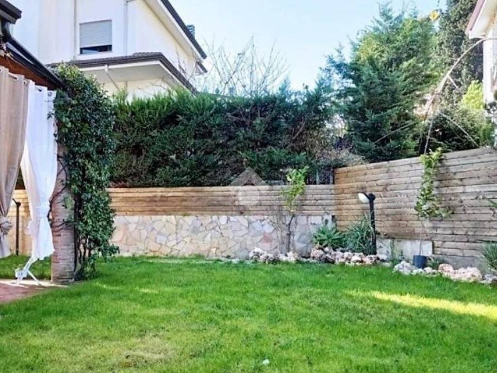 Villa a Castrolibero in Viale della Resistenza, 120 - Foto 2