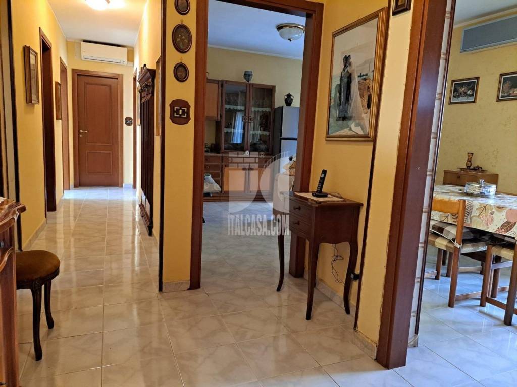 Appartamento a Crotone in Via dei Normanni - Foto 3