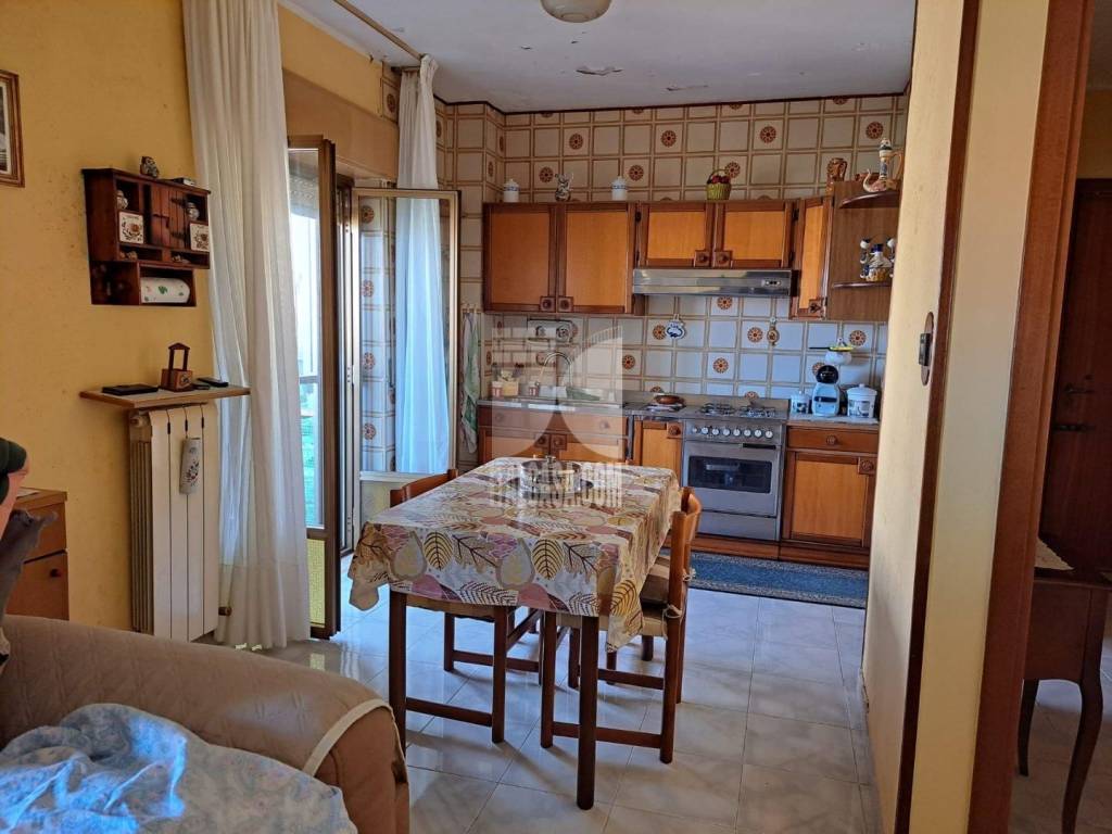 Appartamento a Crotone in Via dei Normanni - Foto 4