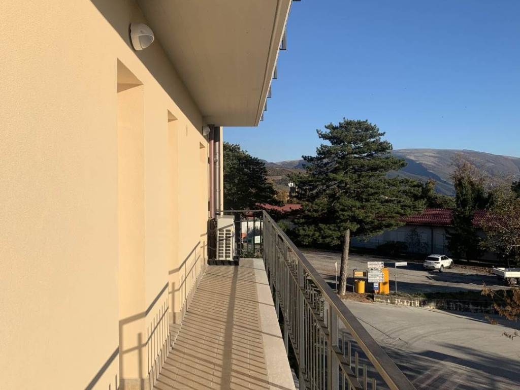 Appartamento a Camerino in viale tommaso seneca , 23 - Foto 2