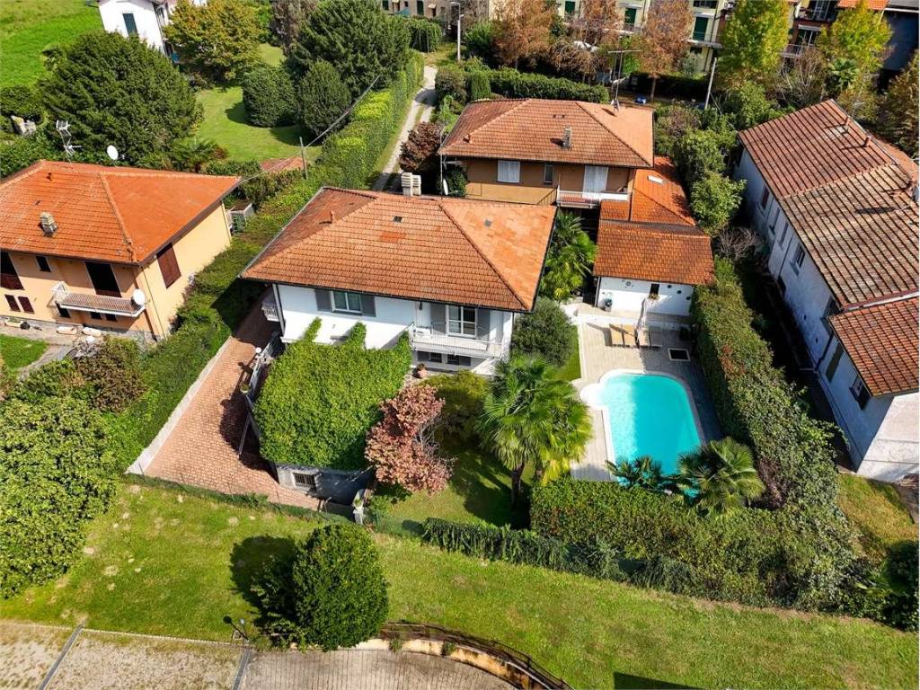 Villa a Sesto calende in Via Idroscalo, 25 - Foto 2