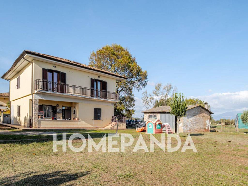 Casa indipendente a Cisterna di latina in Via Fiorello La Guardia - Foto 2