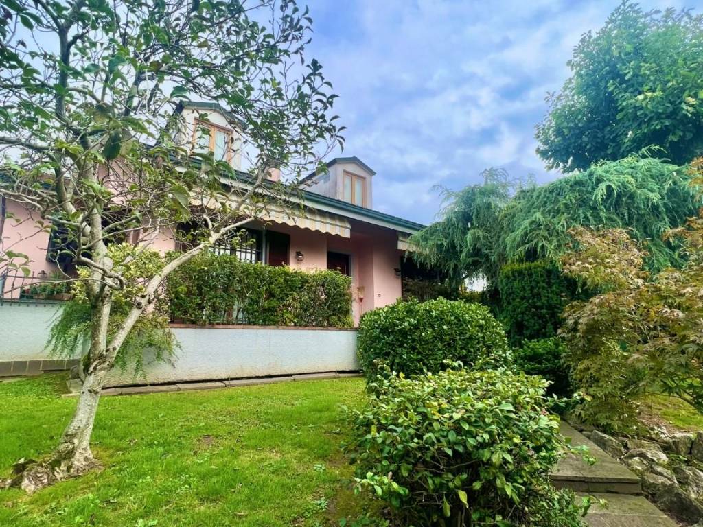 Villa a Cornegliano laudense in Via Giuseppe Parini, 17 - Foto 2