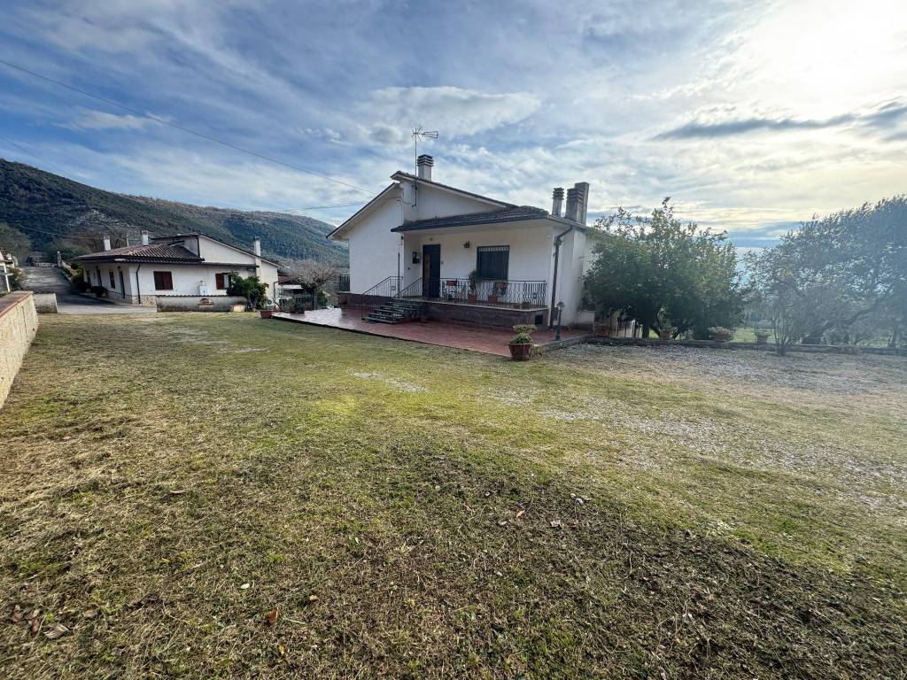 Villa a Arce in Località Tramonti - Foto 2