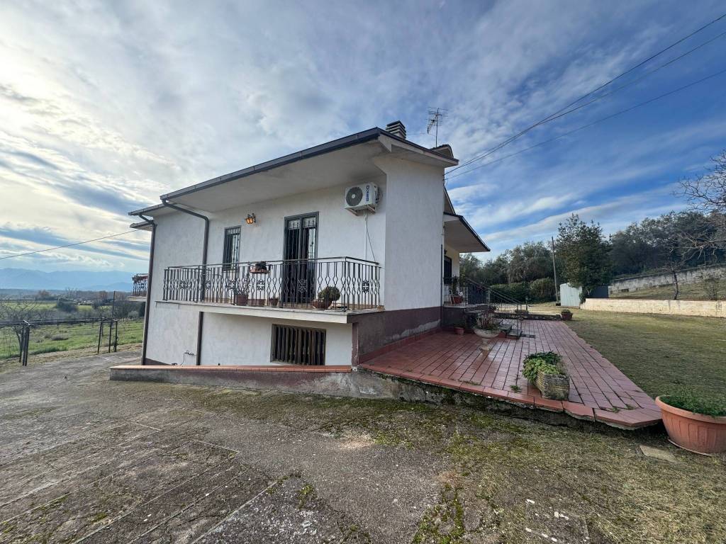 Villa a Arce in Località Tramonti - Foto 3