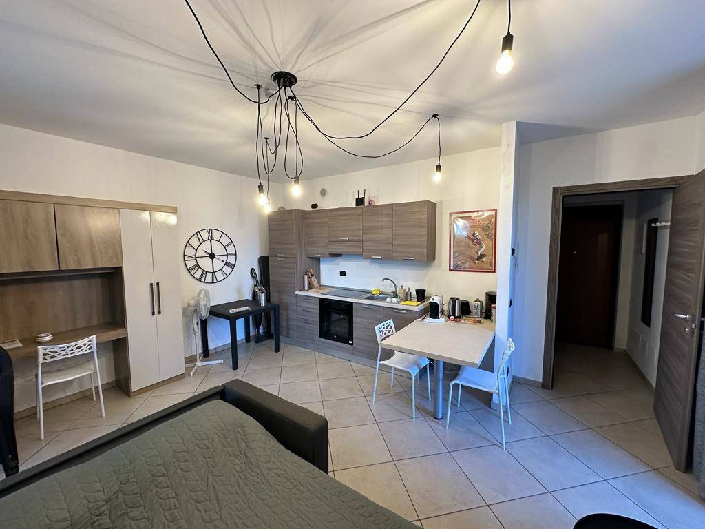 Appartamento a Castelletto sopra ticino in Via Glisente - Foto 5