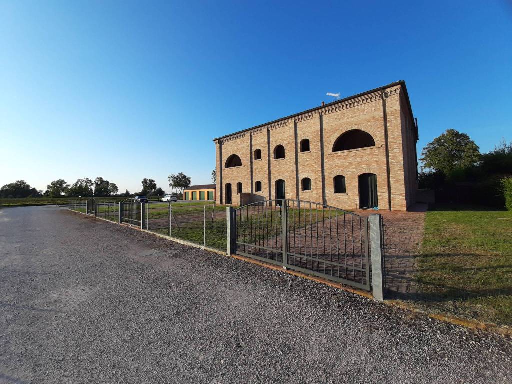 Casa indipendente a Ferrara in Via Civetta, 10 - Foto 3