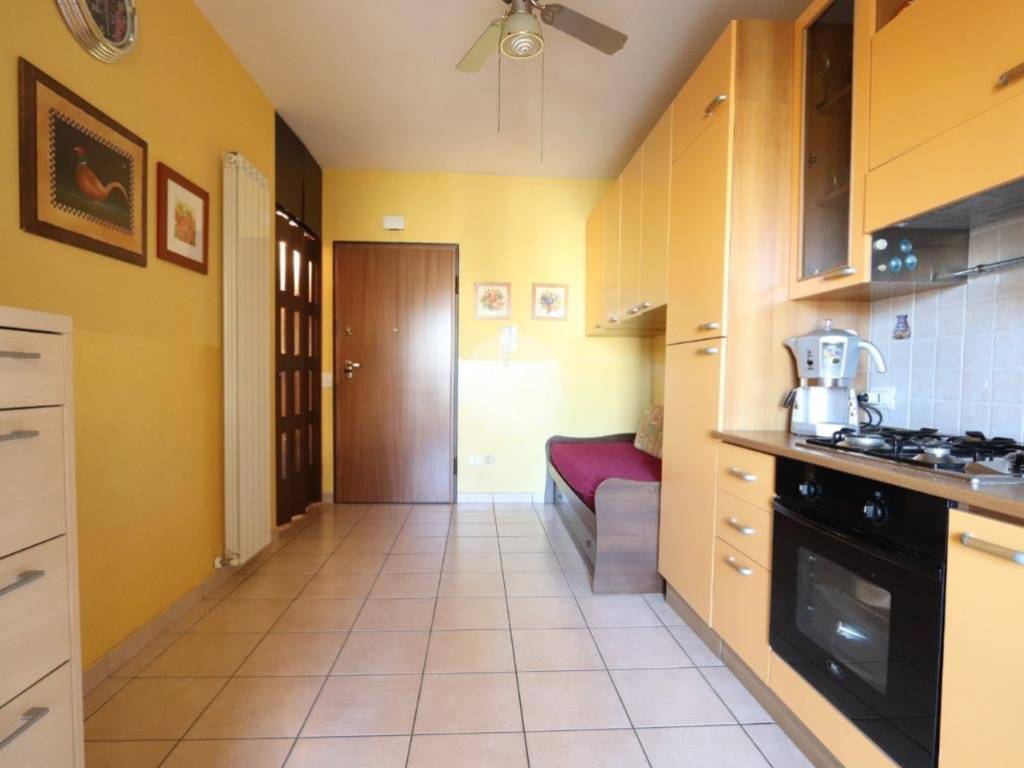 Appartamento a Alba adriatica in Via Verona - Foto 2