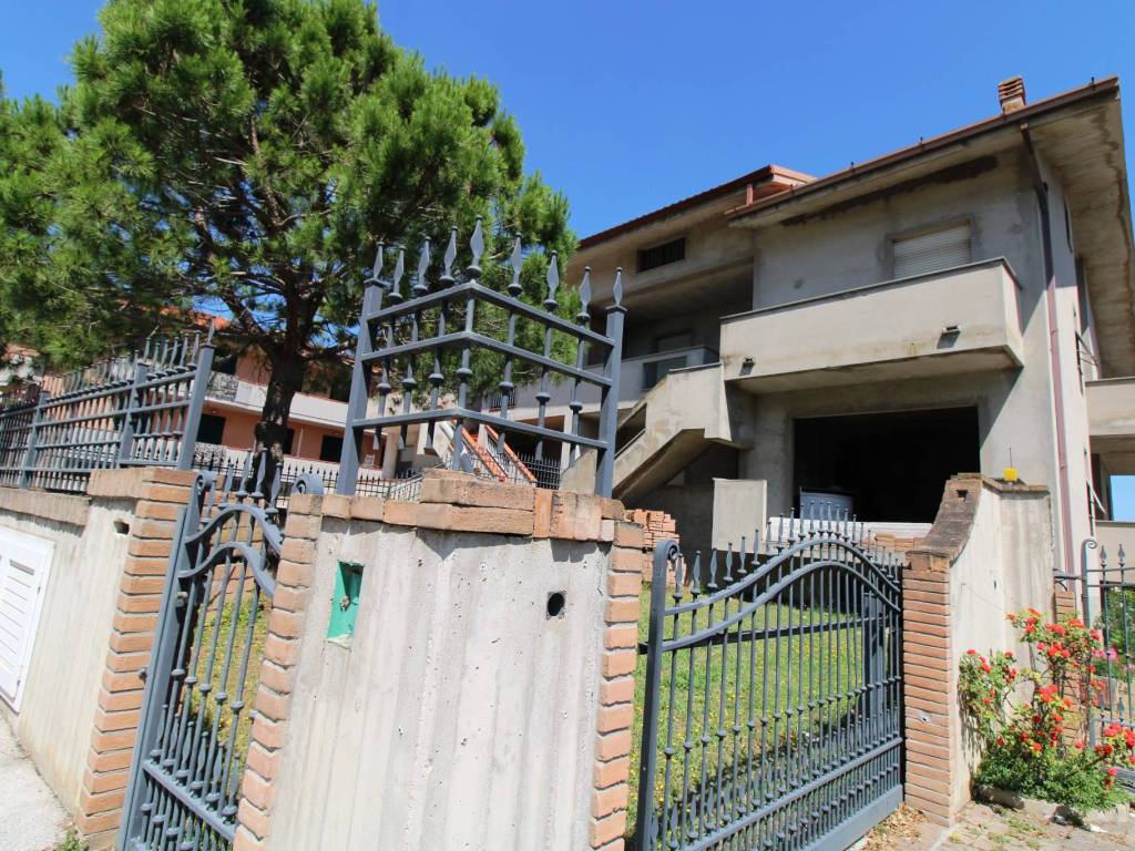 Casa indipendente a Civitanova marche in Strada del Pincio - Foto 4